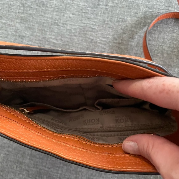 Michael Kors Crossbody - Picture 3 of 3